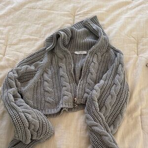 Cropped Cable-Knit Hooded Sweater Cardigan - Gray